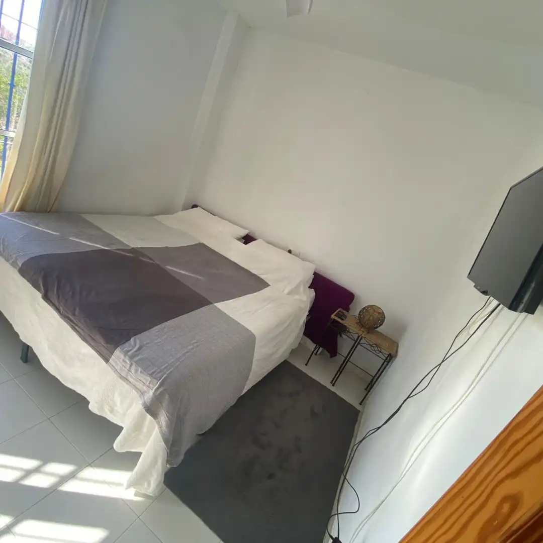 Dormitori de Apartament en venda en Mijas amb Aire condicionat, Terrassa i Moblat