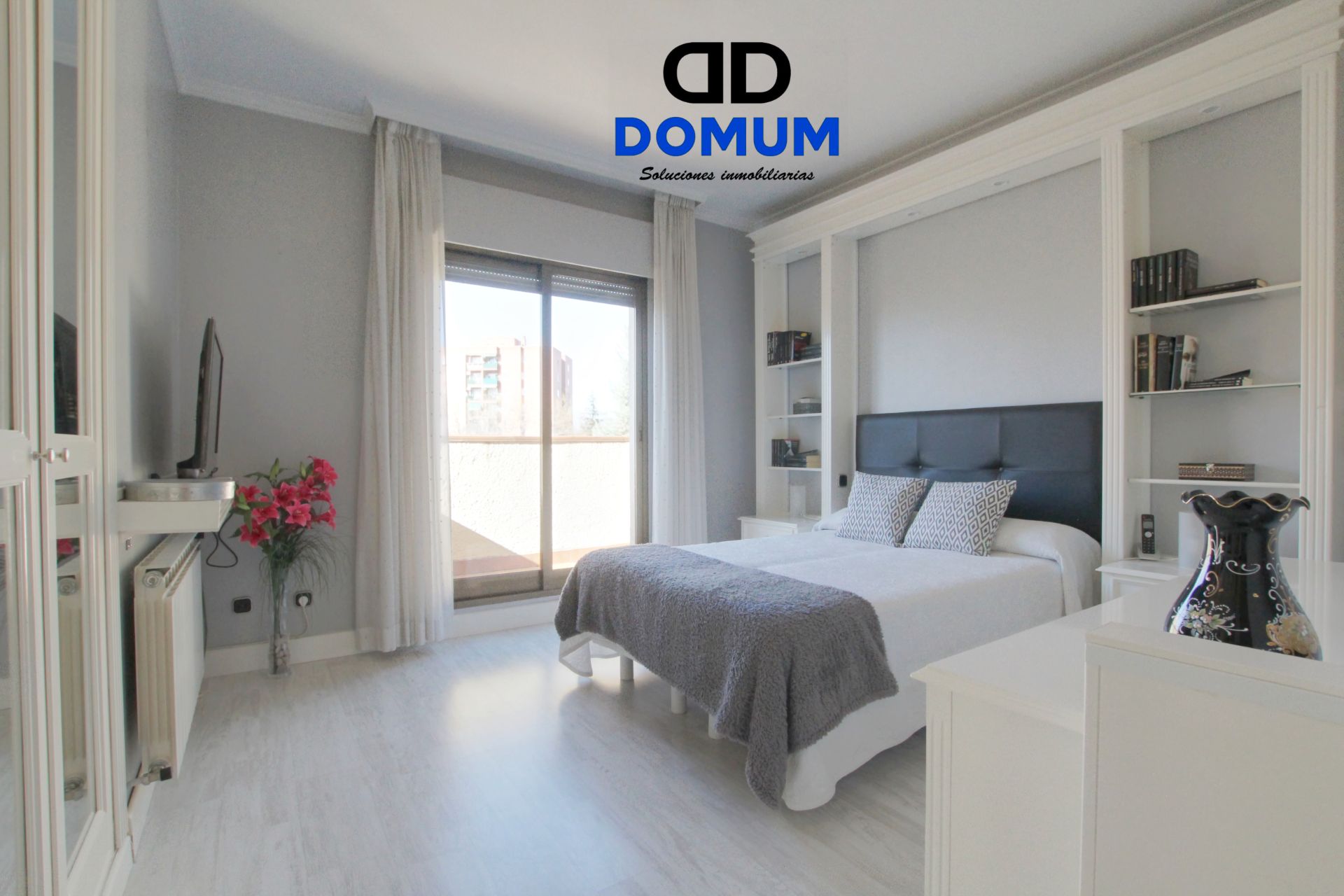 Dormitori de Casa o xalet en venda en Rivas-Vaciamadrid amb Aire condicionat, Calefacció i Jardí privat