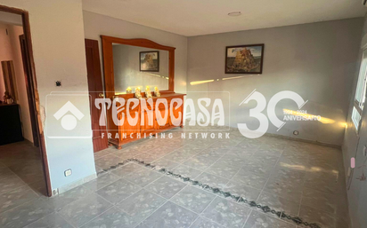 Flat for sale in Linares