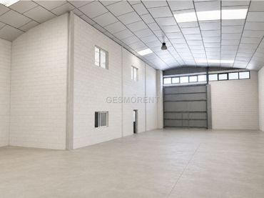 Industriegebäude zur Miete in Migjorn