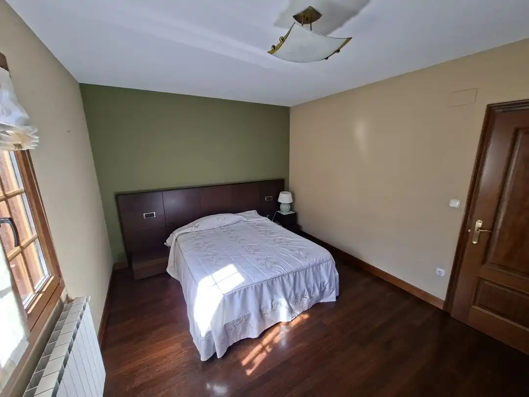 Habitación de Casa adosada en venta en Markina-Xemein con Calefacción, Jardín privado y Amueblado