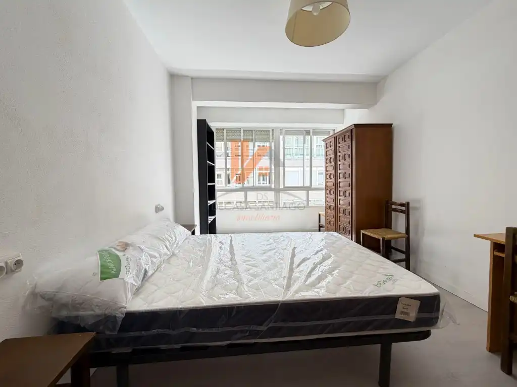Flat with lift for sale in Rua Xeneral Pardiñas, imagen 2