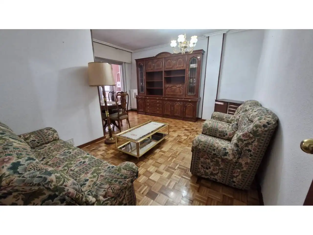 Wohnzimmer von Wohnung zum Verkauf in  Logroño mit Heizung, Parkett und Terrasse