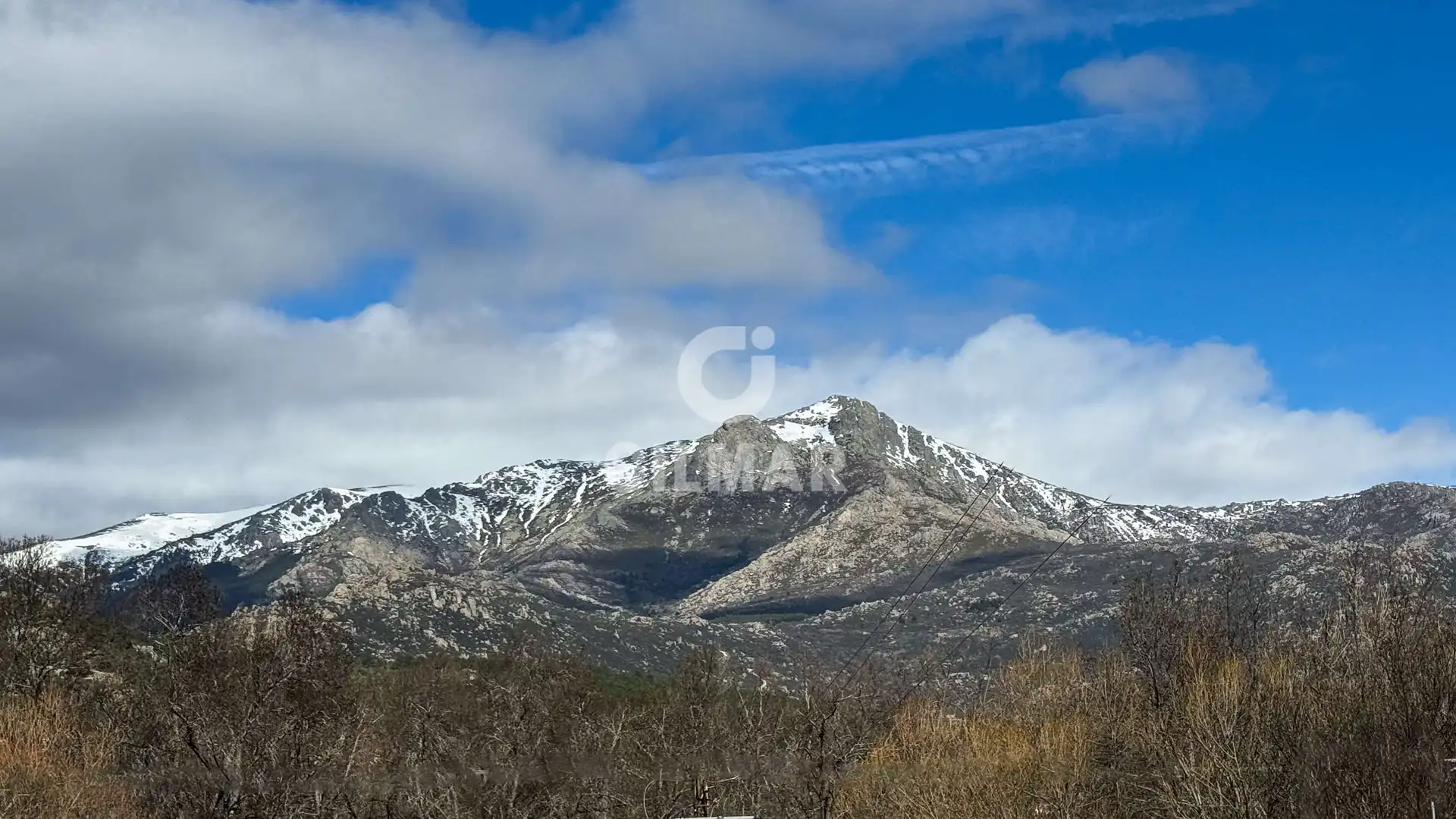 Vista exterior de Casa o chalet en venta en Becerril de la Sierra con Calefacción y Jardín privado
