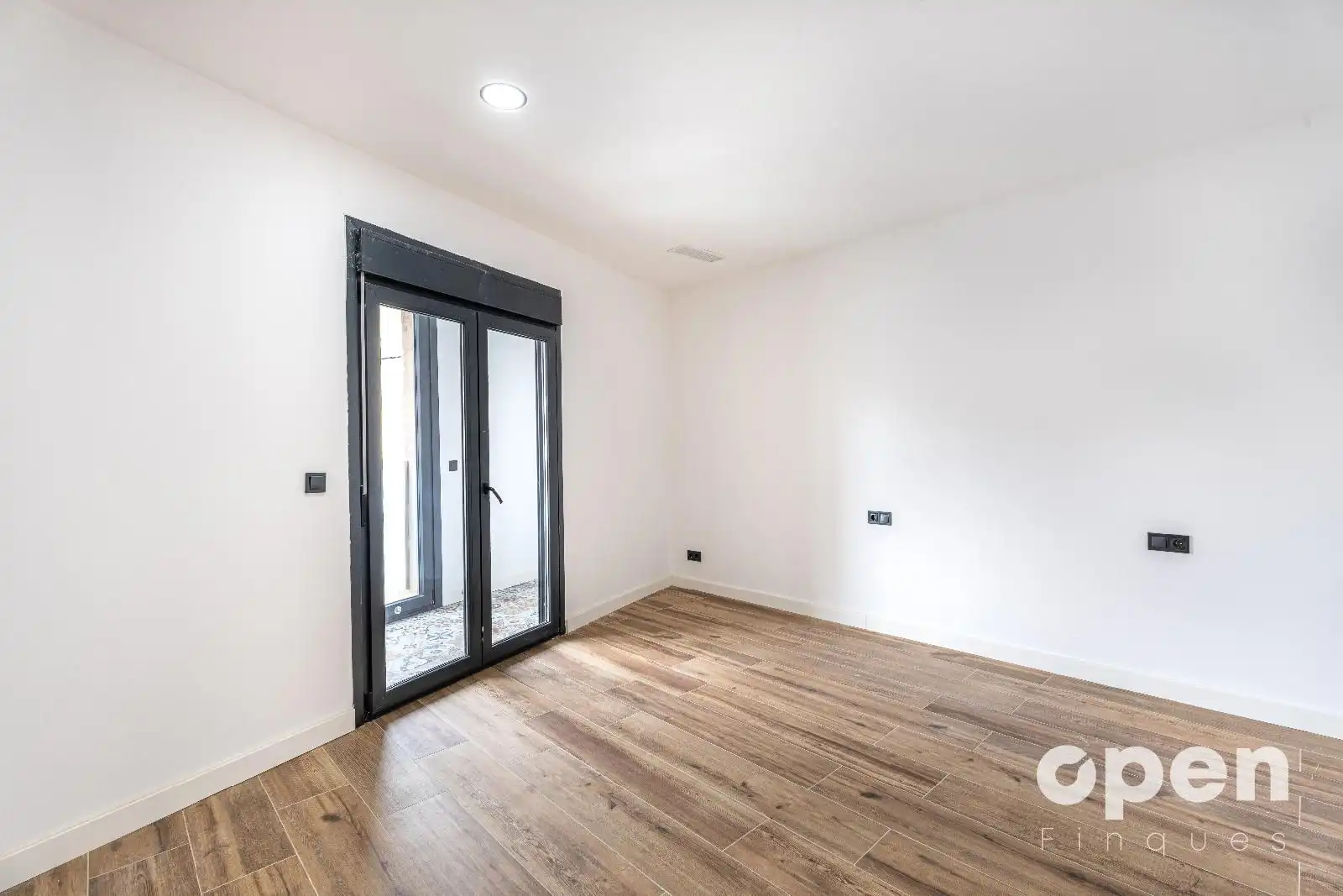 Schlafzimmer von Wohnung zum Verkauf in Terrassa mit Klimaanlage, Heizung und Terrasse