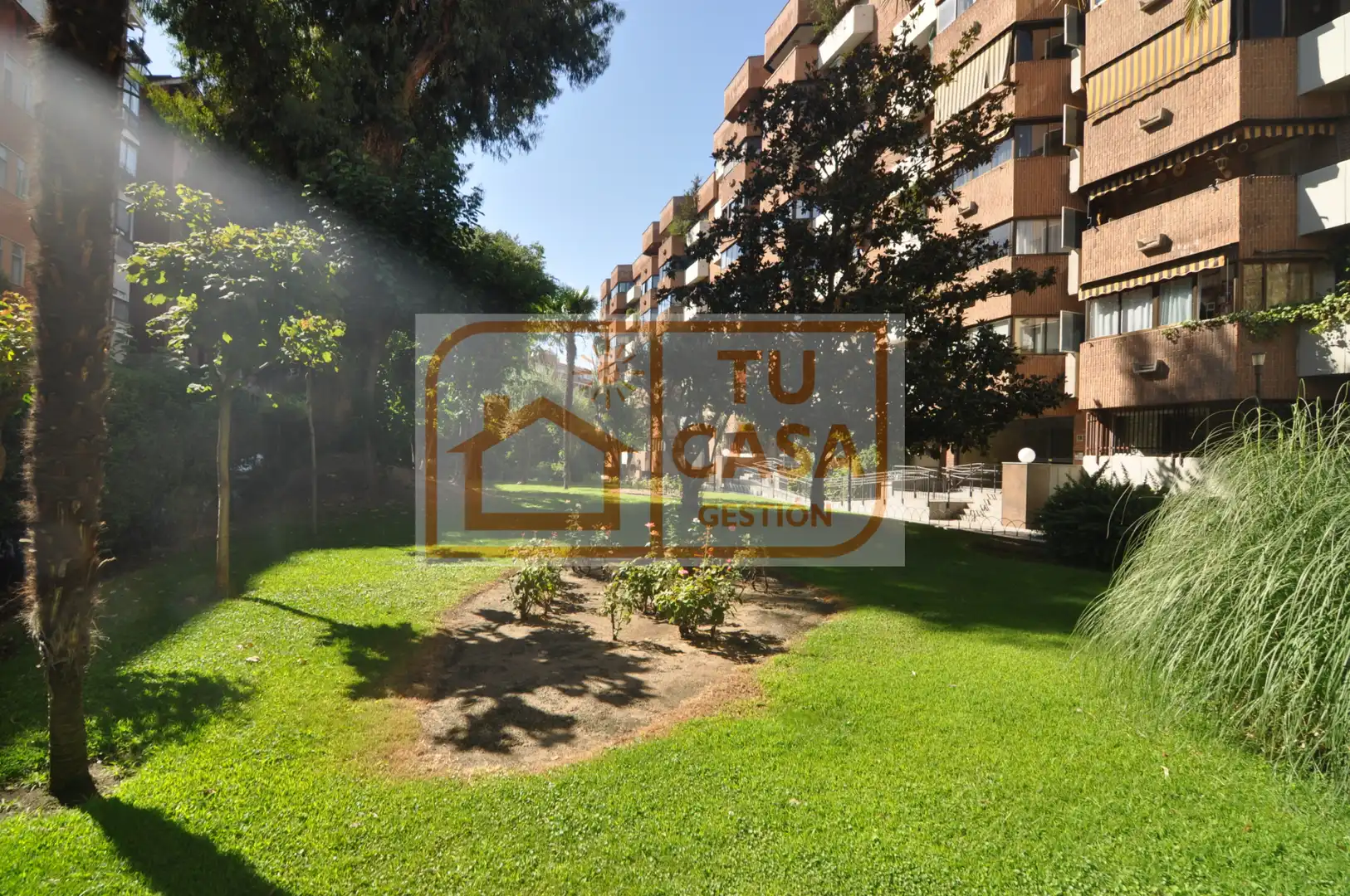 Jardí de Pis en venda en Madrid amb Calefacció, Parquet i Terrassa