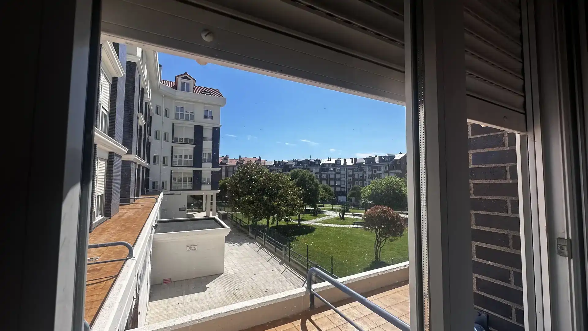 Vista exterior de Piso en venta en Santander con Balcón
