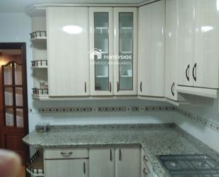 Kitchen of Flat to rent in Pontevedra Capital 