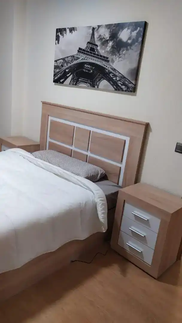 Piso de alquiler en VALLE INCLAN, 8, Carmelitas