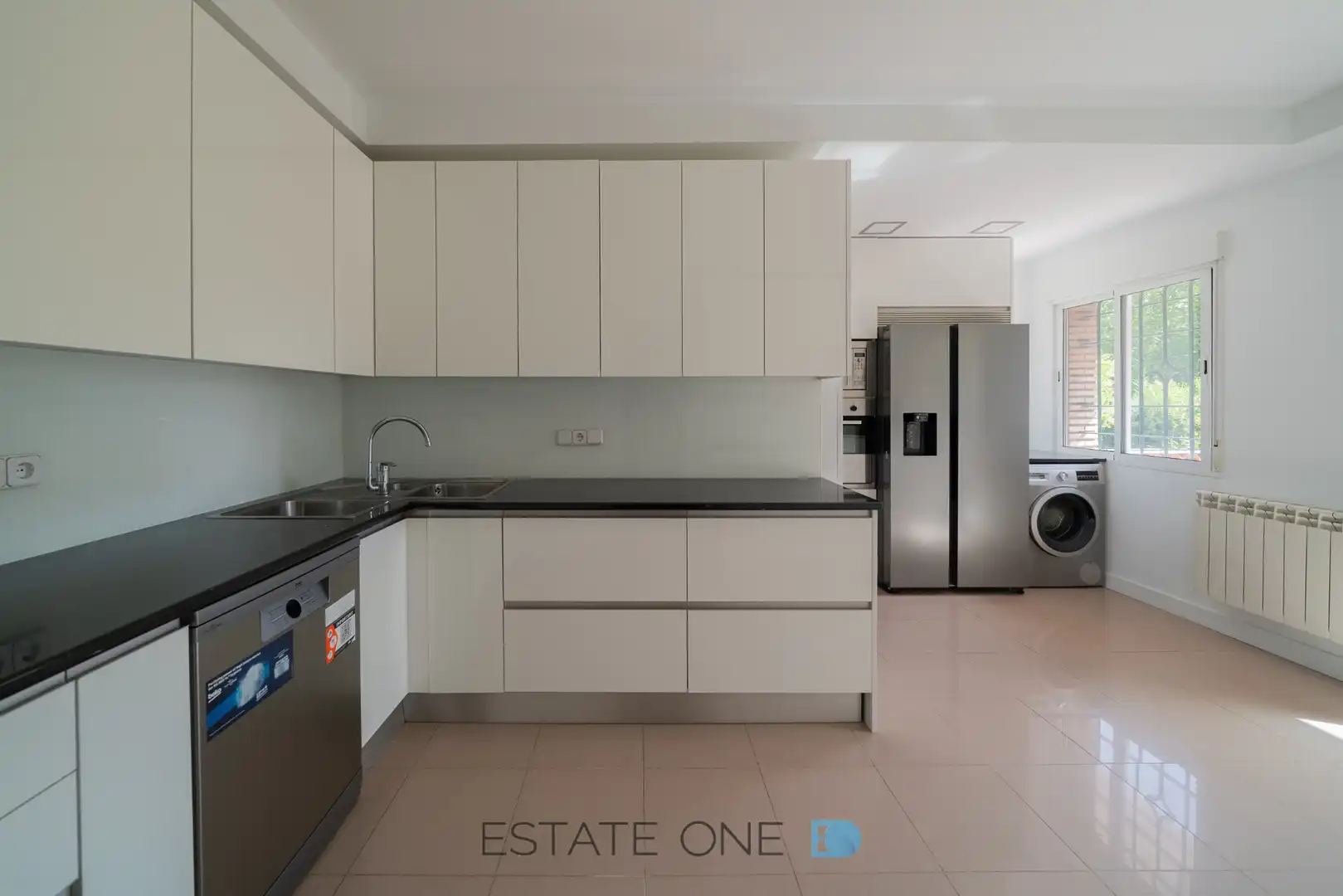 Cocina de Casa o chalet de alquiler en Madrid con Aire acondicionado, Calefacción y Jardín privado