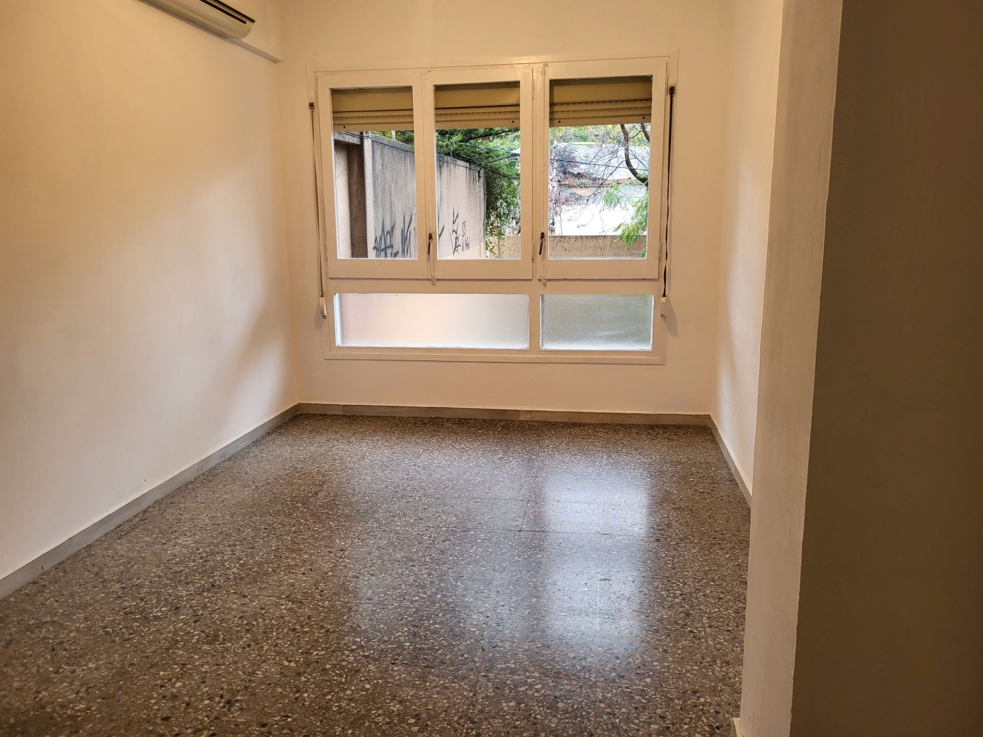 Bedroom of Flat for sale in  Barcelona Capital  with Air Conditioner and Oven