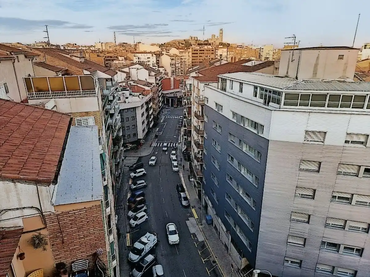 Piso con ascensor en venta en Carrer Acadèmia 46