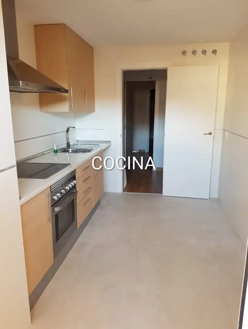 Kitchen of Flat for rent in Rivas-Vaciamadrid  with Air Conditioner, Heating and Parquet flooring