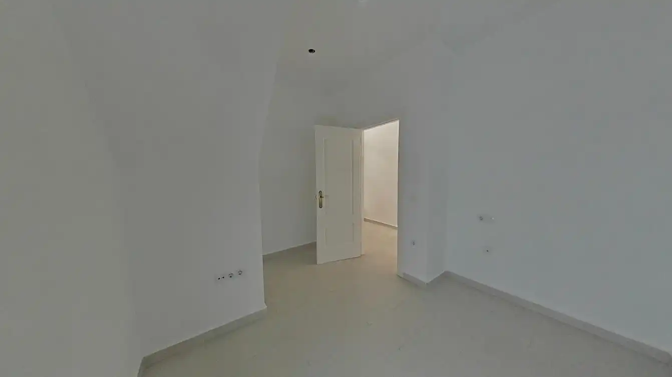 Flat for sale in Carrer de Molina, imagen 3