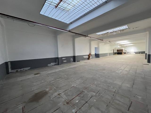 Local comercial en Alquiler en Huarte / Uharte