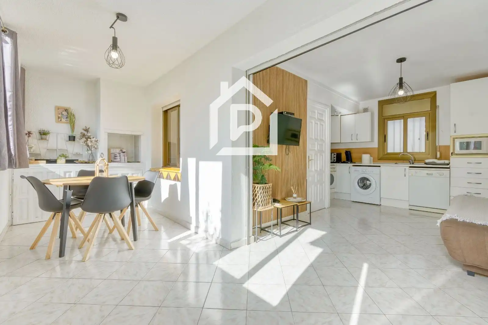 Piso con piscina en venta en Josep Carner