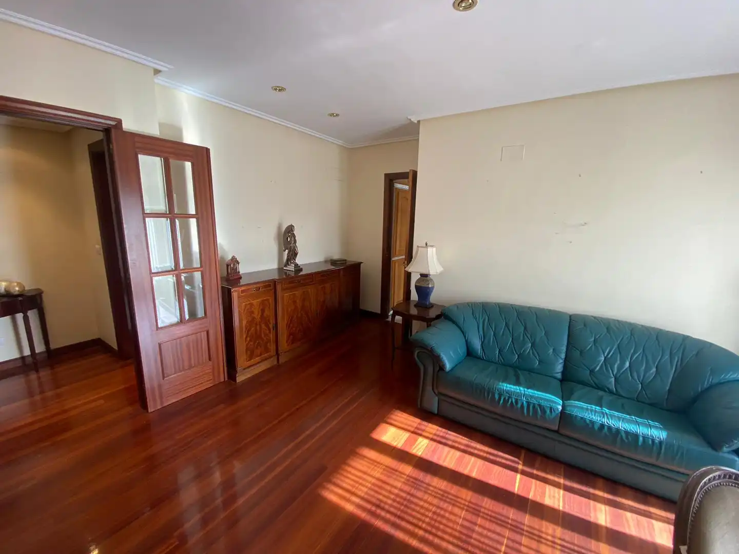Sala de estar de Piso en venta en Castro-Urdiales
