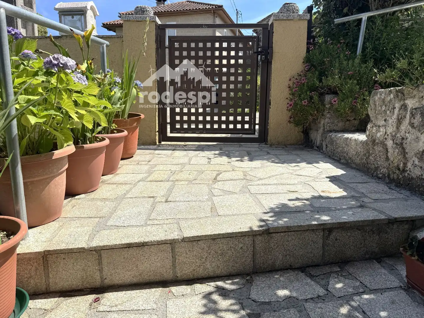 Terrassa de Casa o xalet en venda en Arbo amb Moblat