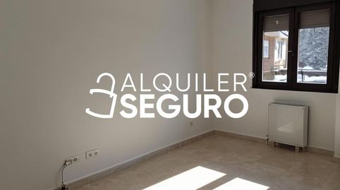 Foto 3 de Piso de alquiler en La Fuente, Pedrezuela, Madrid