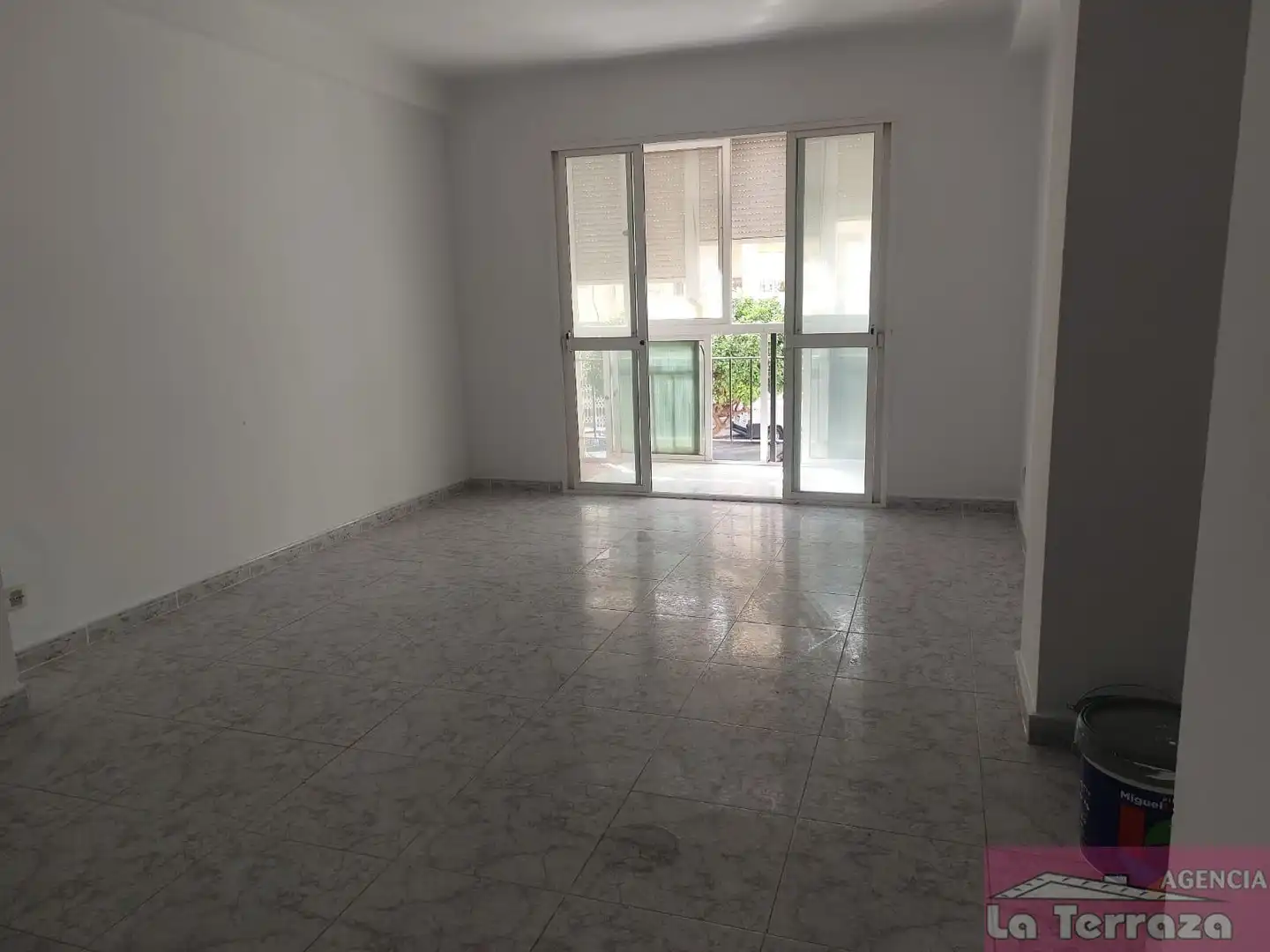 Living room of Flat for sale in Estepona Pueblo