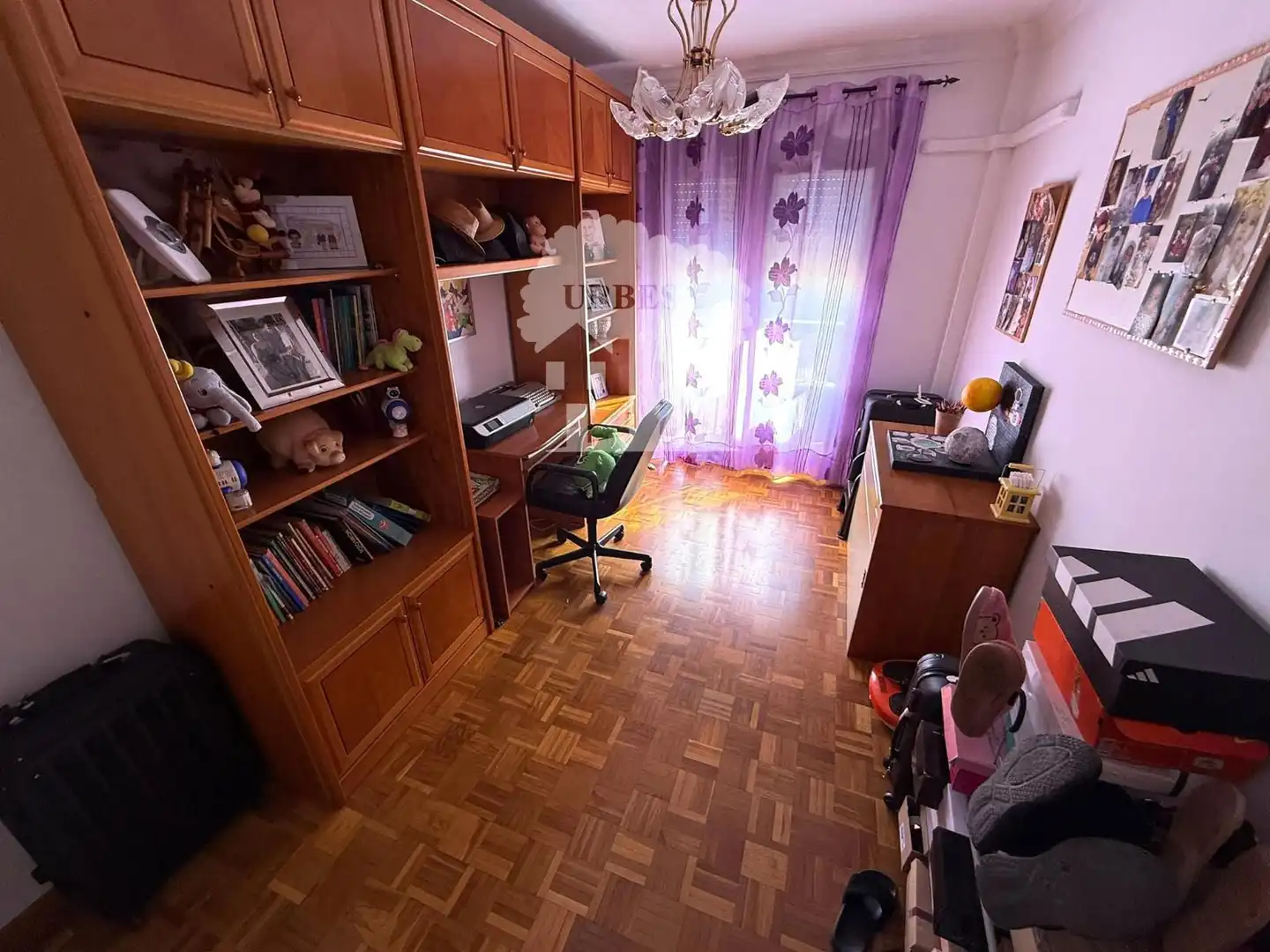 Schlafzimmer von Einfamilien-Reihenhaus zum Verkauf in Motril mit Klimaanlage, Heizung und Schwimmbad