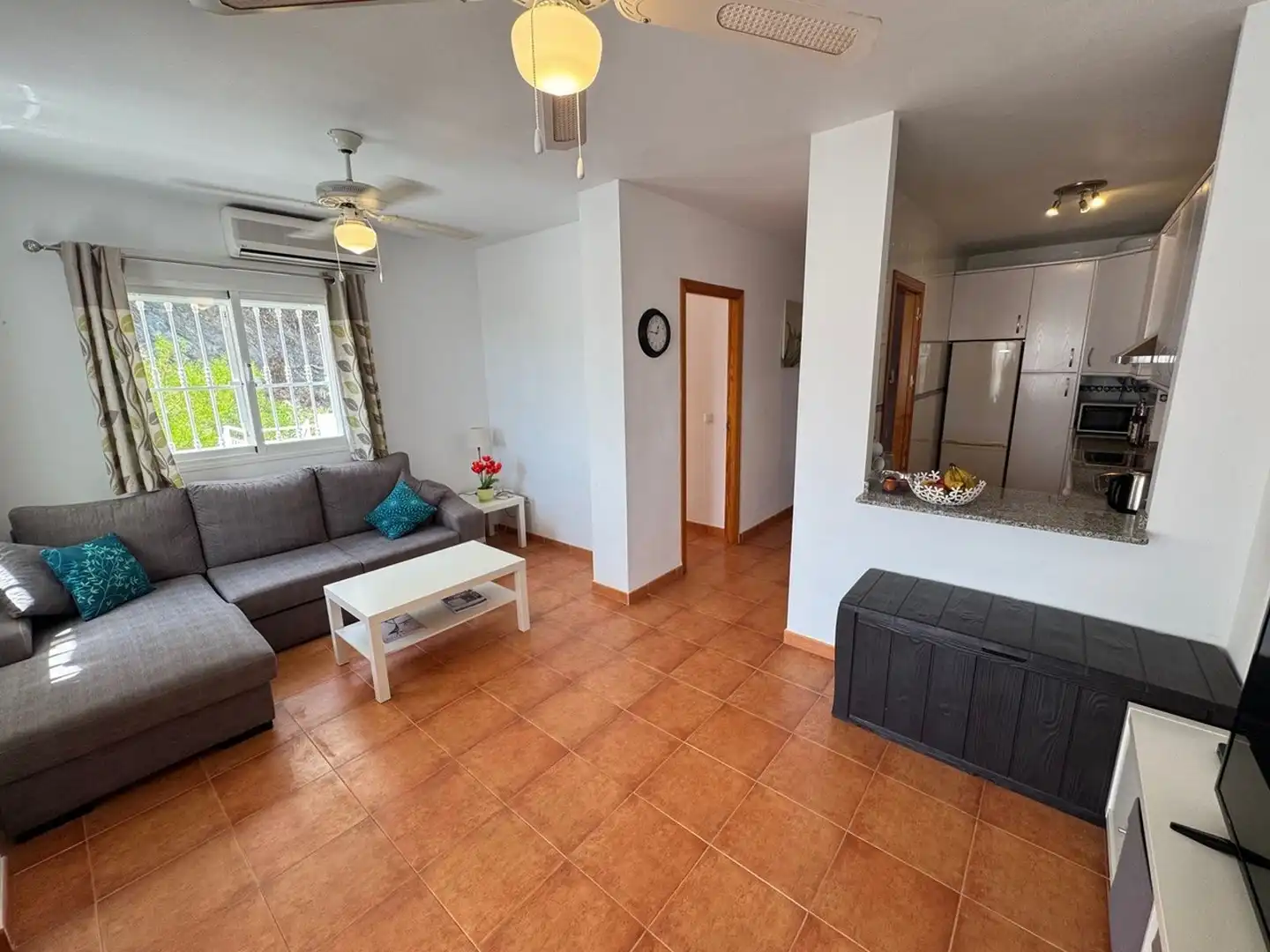 Appartamento con piscina in vendita a CALLE CLARA CAMPOAMOR S/N, imagen 10