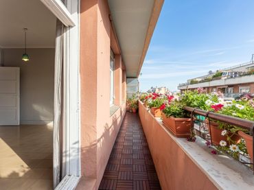 Flat with balcony for sale in Calle ROGER DE LLURIA