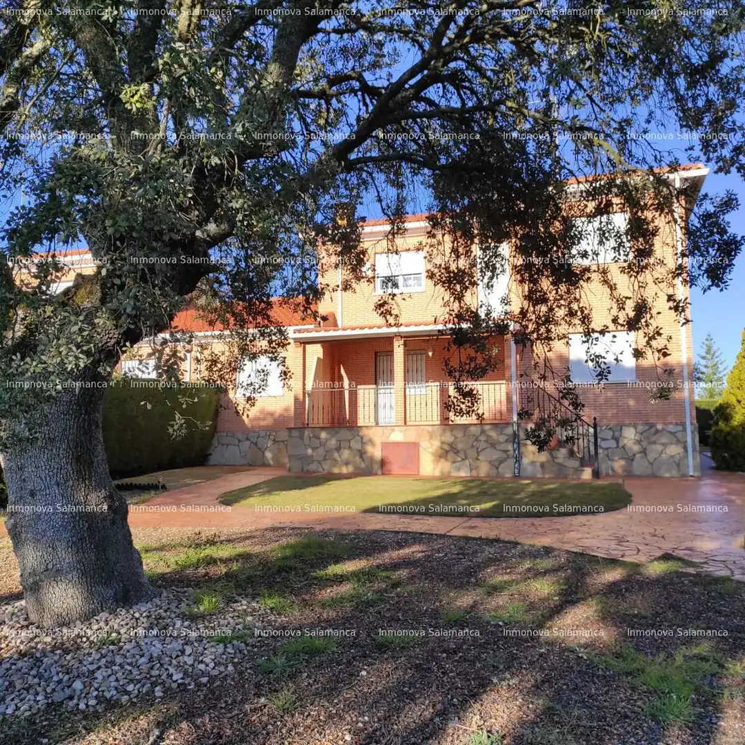 Vista exterior de Casa adosada en venta en Salamanca con Calefacción