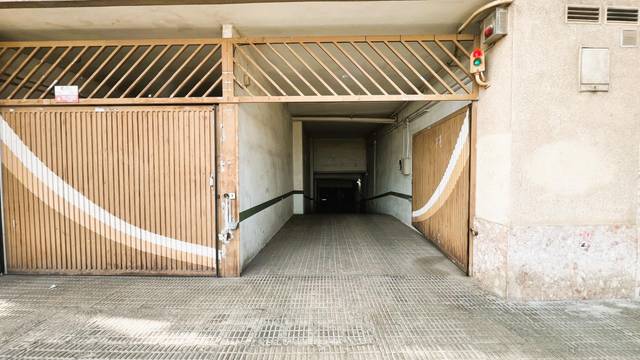 Garaje en Alquiler en Calle FERNANDO EL CATOLICO, 26 en Parque Geólogo José Royo Gómez