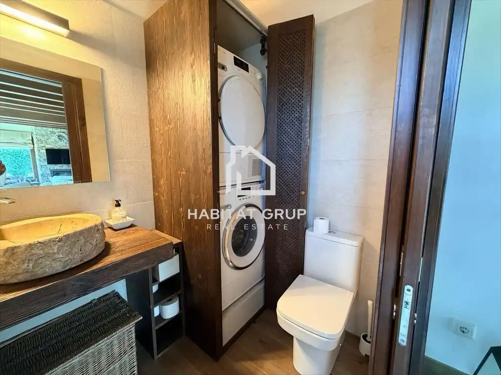 Bathroom of Houses for rent in Bellver de Cerdanya  with Air Conditioner, Heating and Private garden