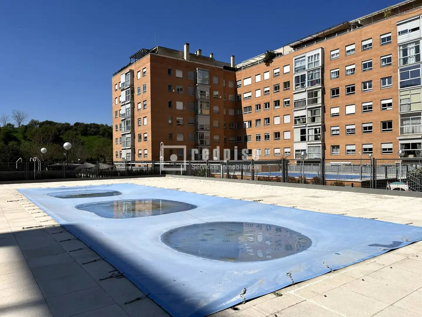 Vista exterior de Pis de lloguer en Madrid amb Aire condicionat, Calefacció i Jardí privat
