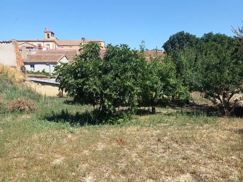 Casa rústica amb jardí en venda a Calle Villar 8, imagen 4