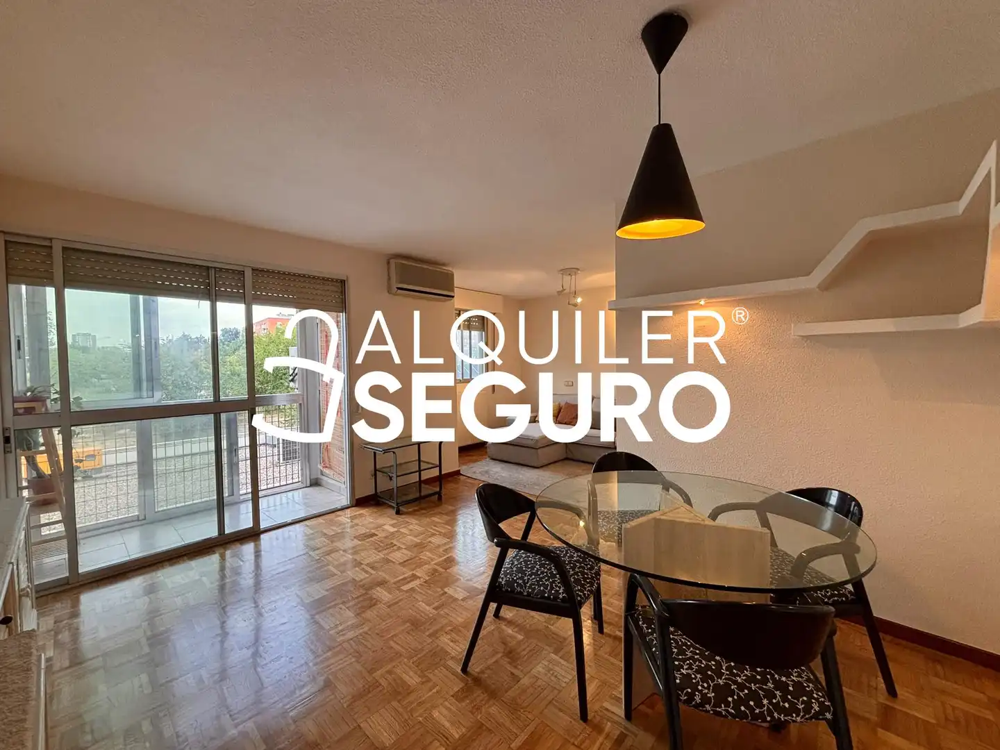 Außenansicht von Wohnung zur Miete in Puente de Vallecas