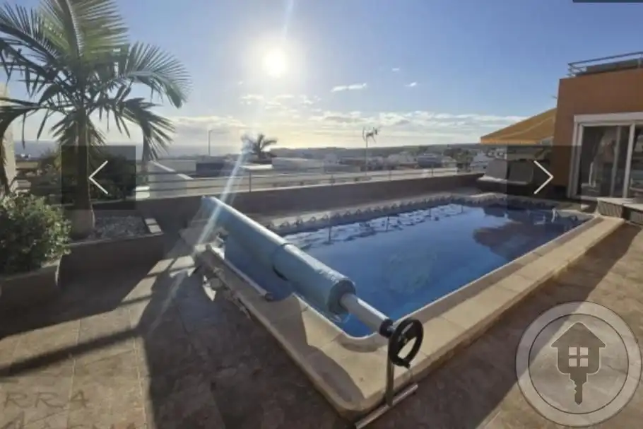Piscina de Casa o chalet de alquiler en Adeje