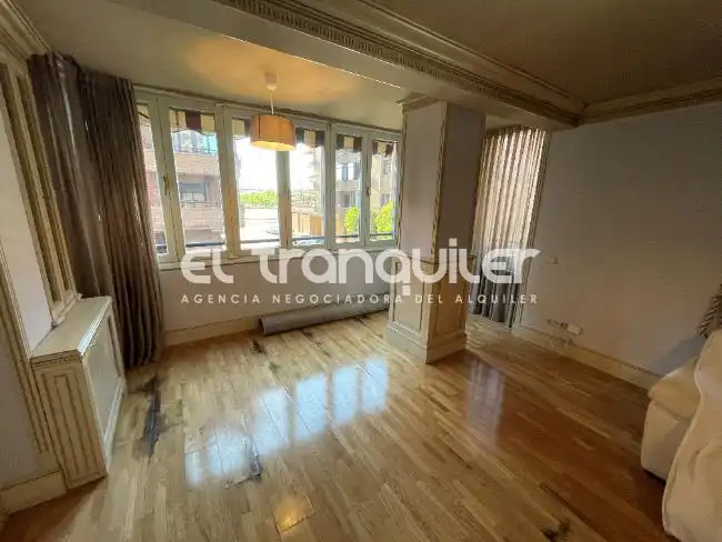 Bedroom of Flat for rent in Alcalá de Henares  with Air Conditioner, Parquet flooring and Swimming Pool