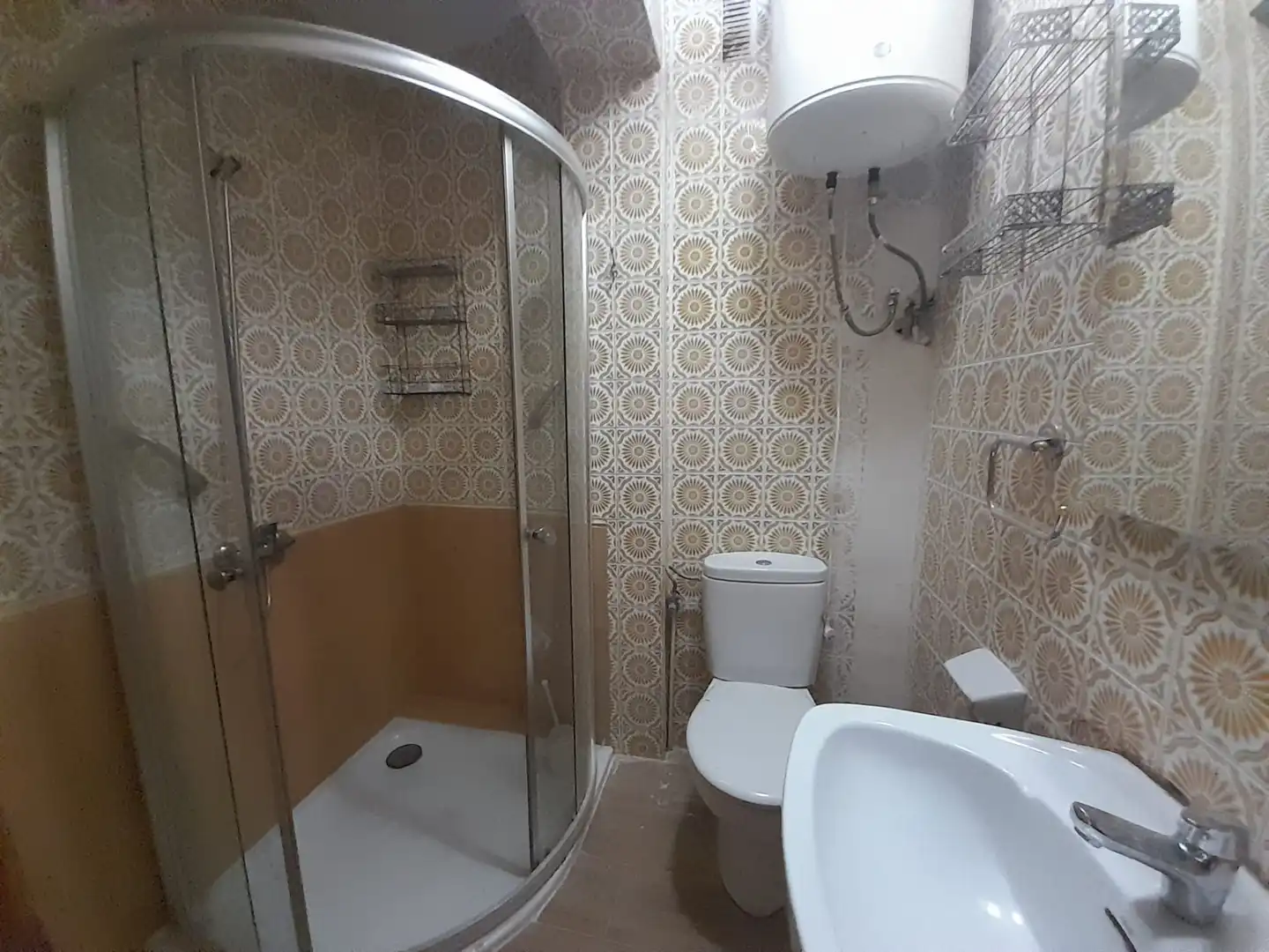 Bathroom of Flat for sale in PAU 2-600