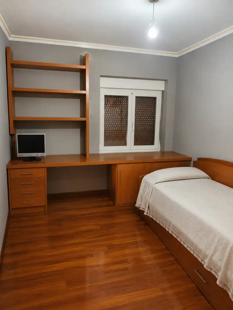 Dormitori de Apartament en venda en Ortuella amb Calefacció, Moblat i Forn