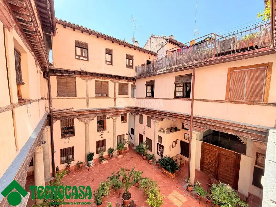 Piso en venta en Toledo con Calefacción