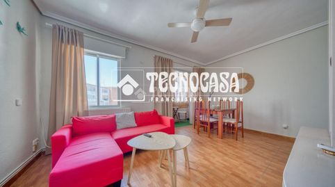 Foto 2 de Piso de alquiler en La Farola, Valladolid Capital