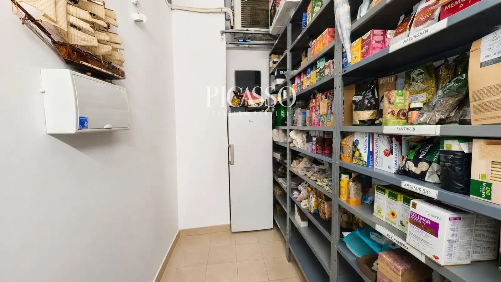 Locale commerciale in cessione a Ruiz Blasser, imagen 10
