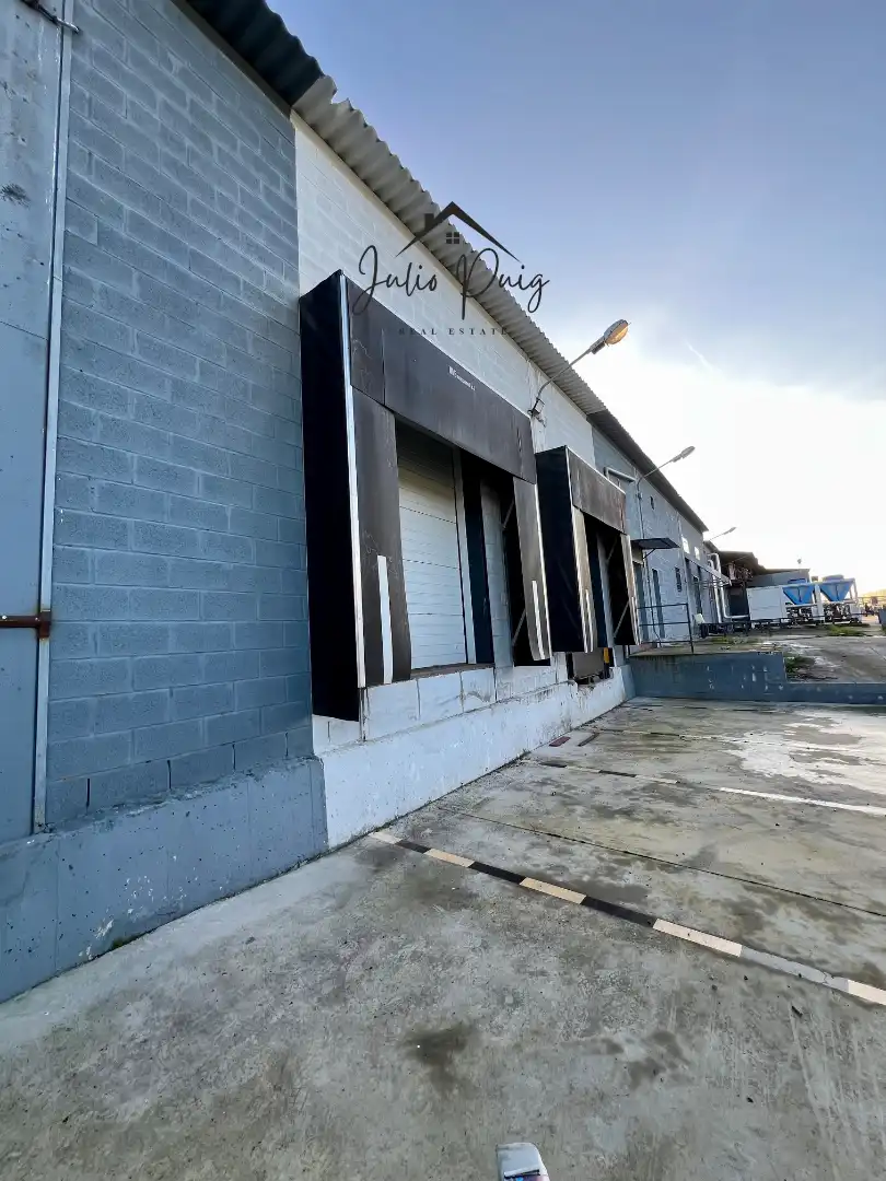 Industriegebäude zum Verkauf in Coria del Río, imagen 10