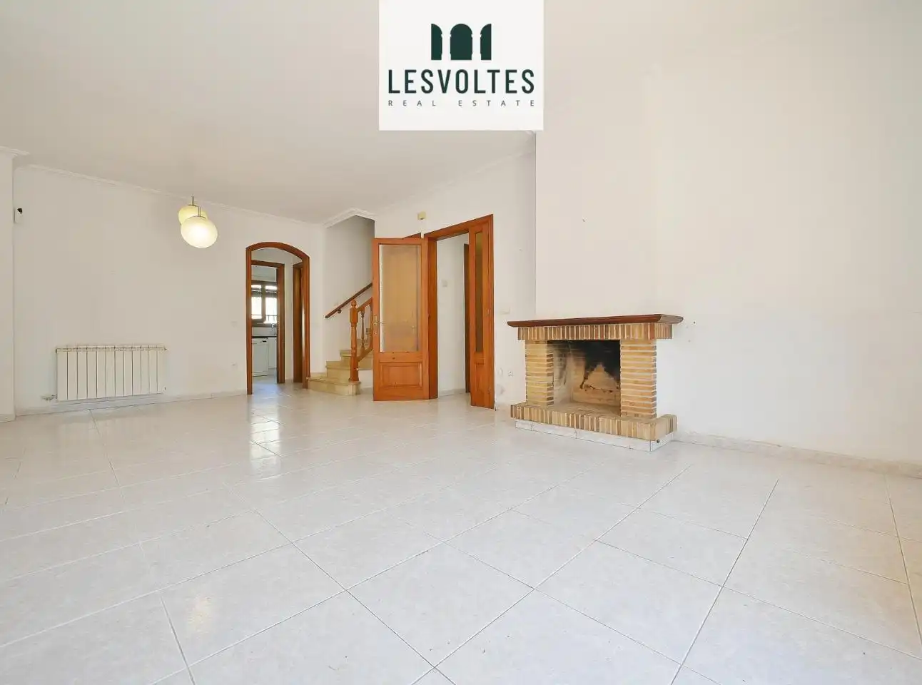 Houses for sale in Nàpols, Avinguda Catalunya
