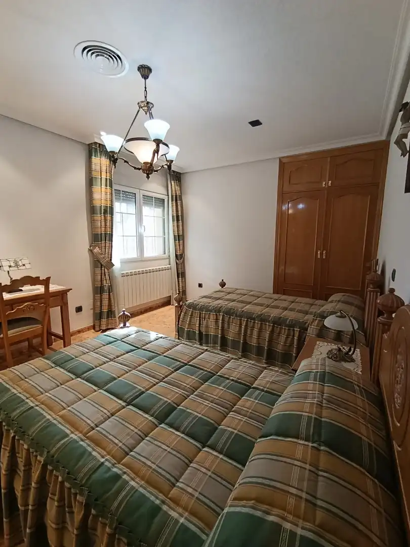 Bedroom of Houses for sale in Buendía  with Air Conditioner, Heating and Private garden