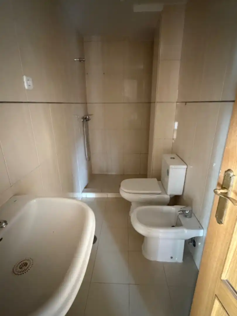 Bathroom of Flat for sale in Valverde del Majano  with Heating and Parquet flooring