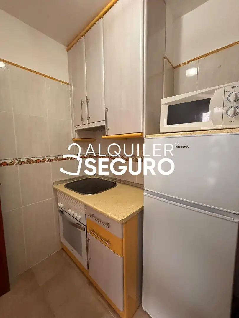 Küche von Wohnung zur Miete in Puente de Vallecas