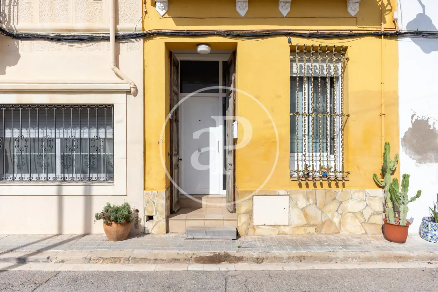 Vista exterior de Casa adosada en venda en Montgat, Barcelona