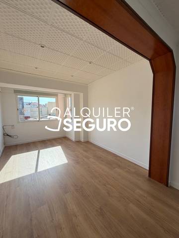 Piso en Alquiler en Roger de Lauria en Plaza Donoso Cortés - Avenida Magdalena
