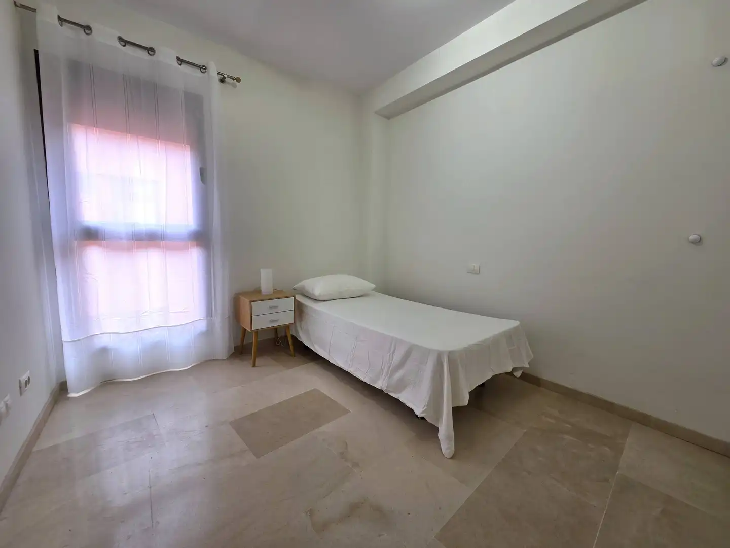 Schlafzimmer von Wohnung zur Miete in Las Palmas de Gran Canaria mit Privatgarten, Abstellraum und Möbliert