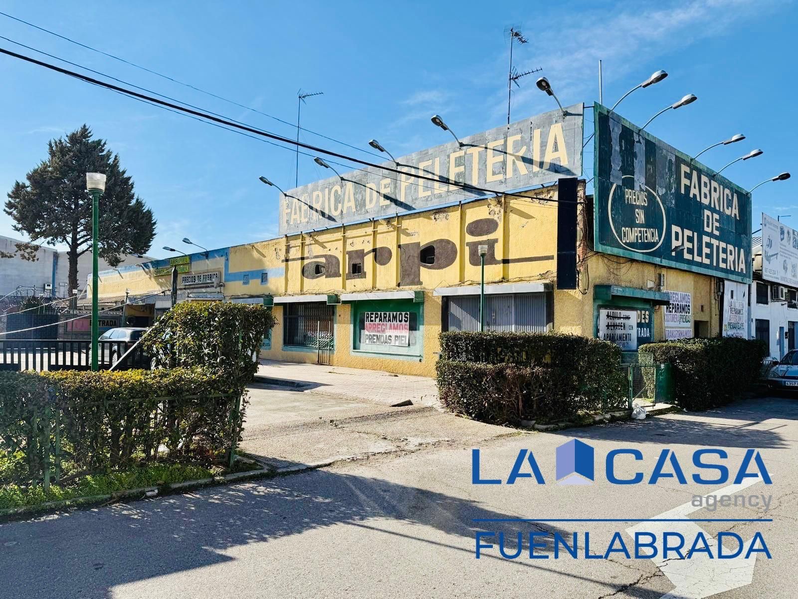 Exterior view of Industrial buildings for sale in Fuenlabrada