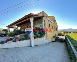 Vista exterior de Casa o xalet en venda en O Rosal   amb Aire condicionat, Calefacció i Jardí privat